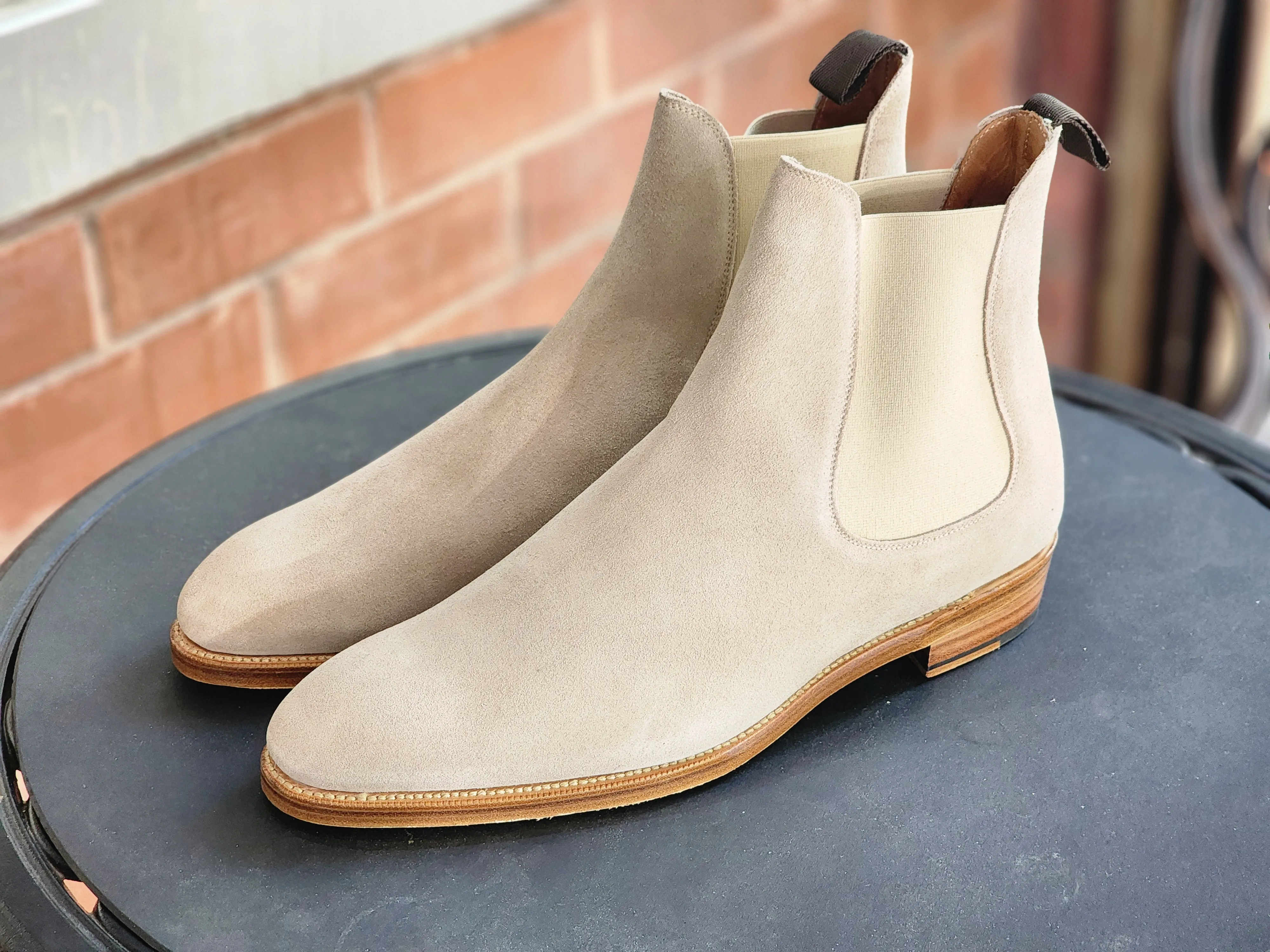 Alki - Oatmeal Suede - SAMPLE - Grade 1