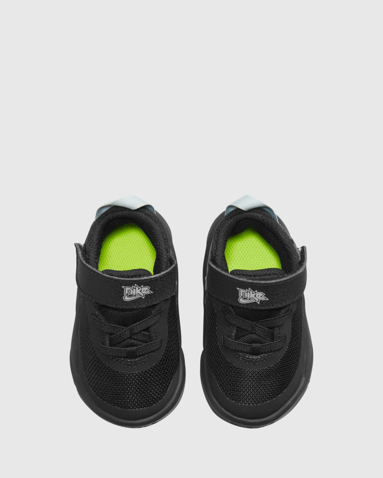 Team Hustle D 10 Infant Black/Metallic Silver/Volt